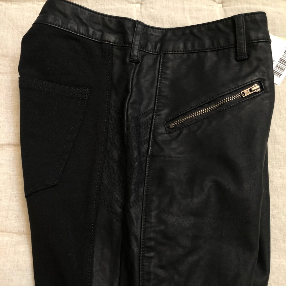 Jeans - Picture 7 of 7